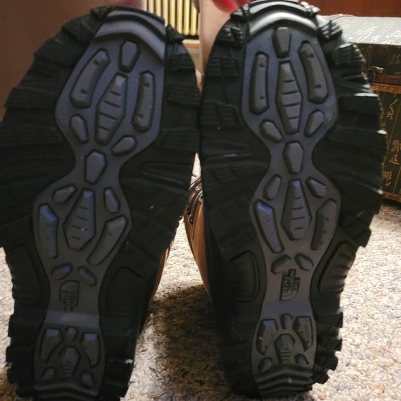 Mens northface winter boots